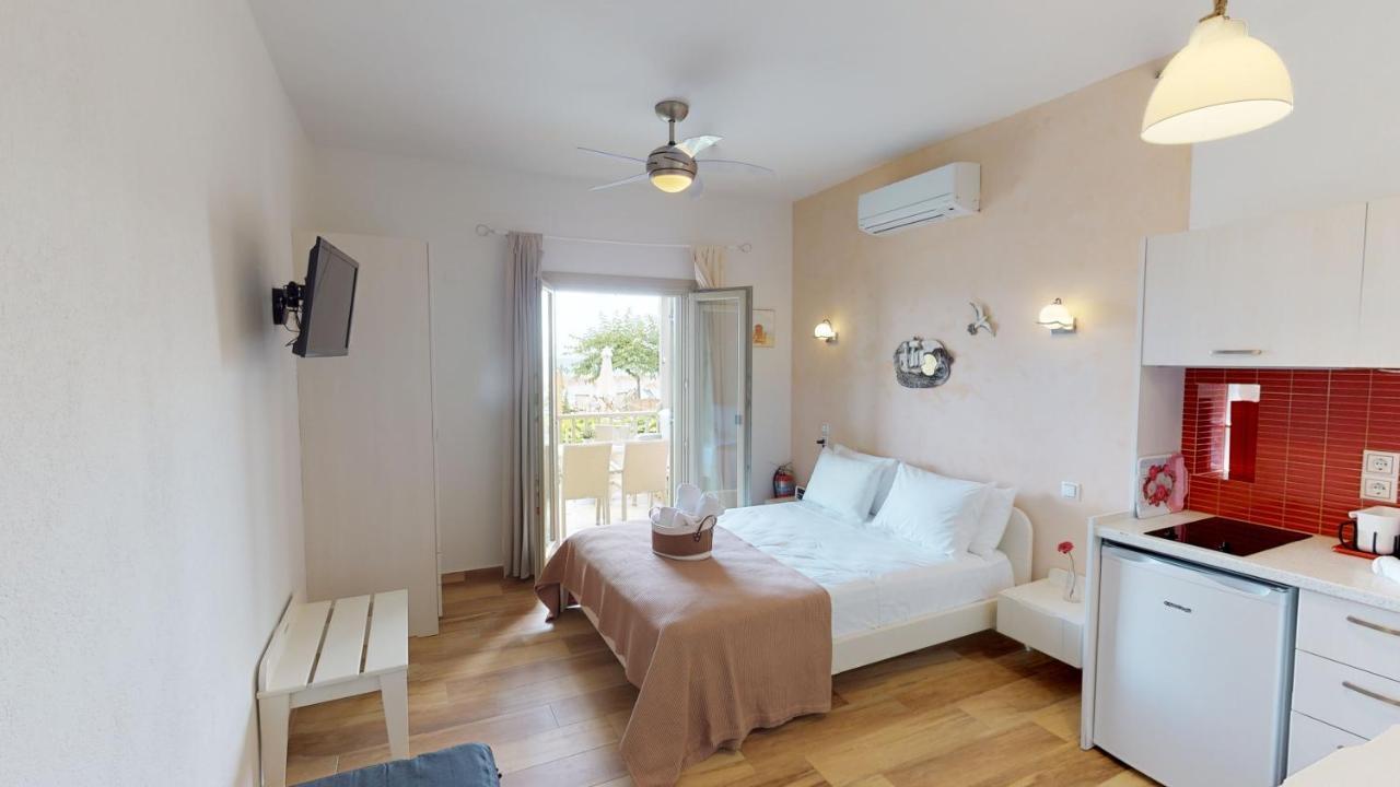 Studios Yalos Khorevtón Exterior foto