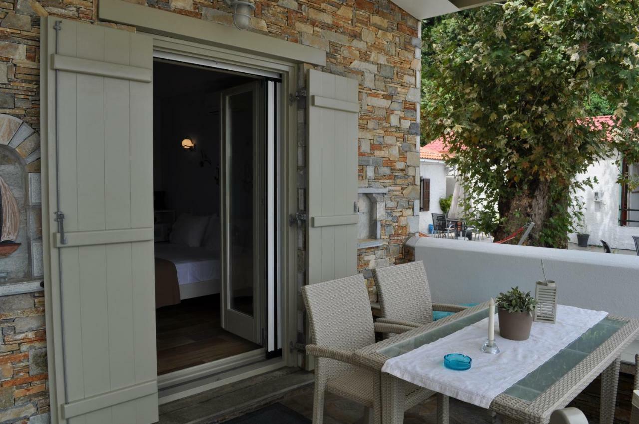 Studios Yalos Khorevtón Exterior foto